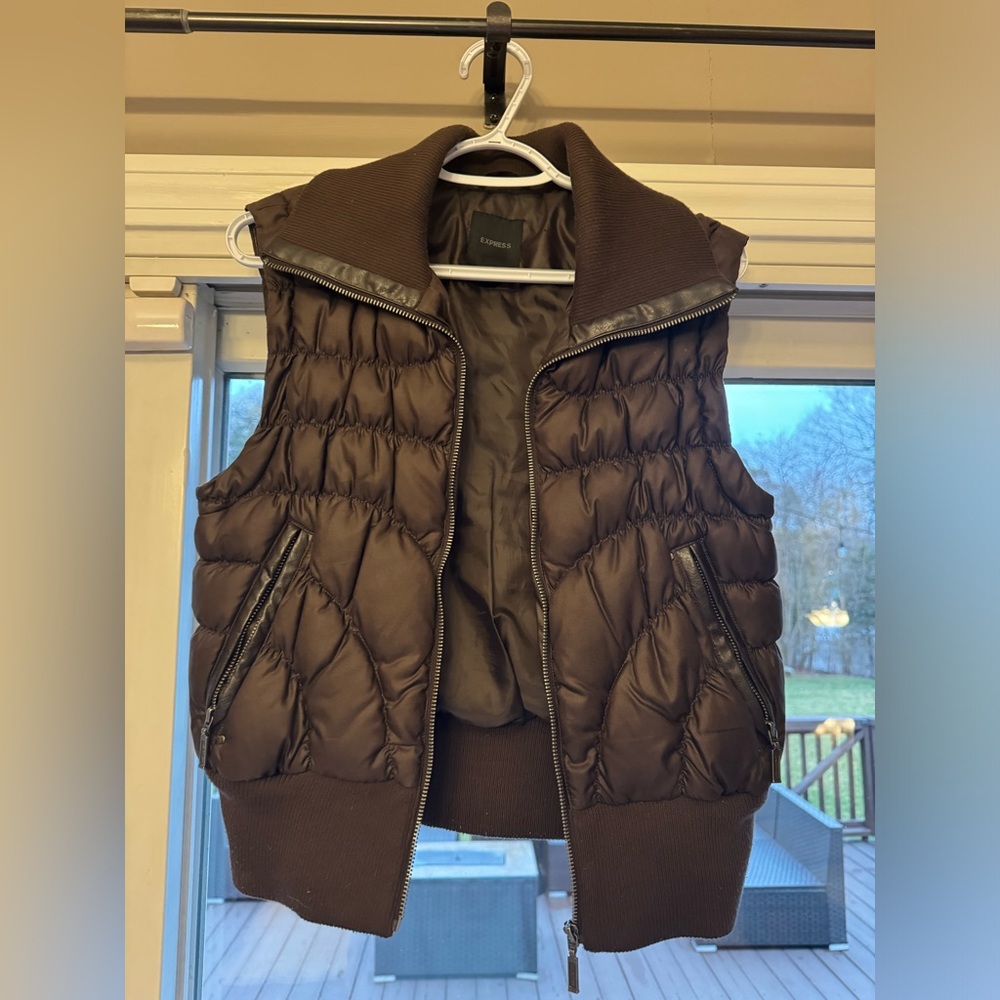 Express vest